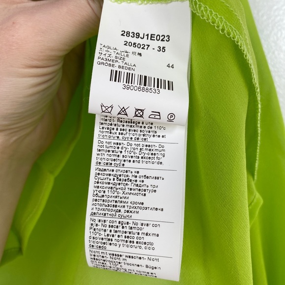 Jejia sheer cropped silk shirt, v-neck green. - Picture 6 of 6